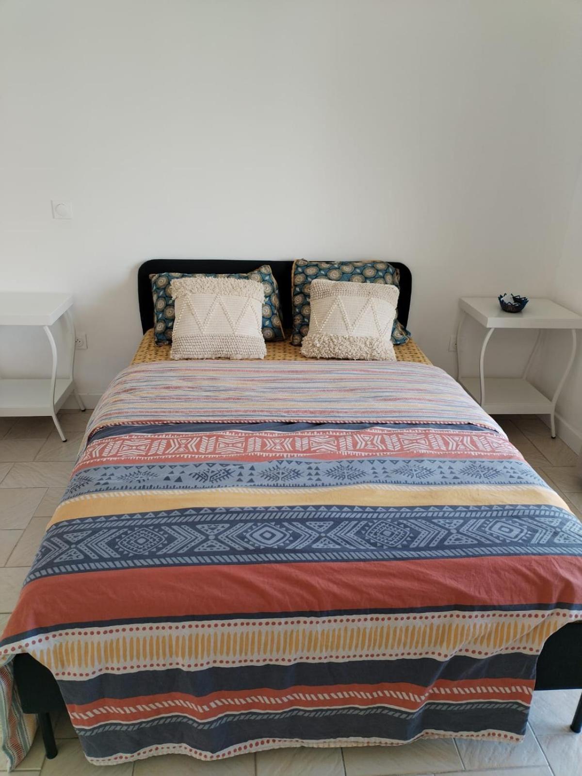 Studio Au Calme A 5 Minutes Tram Apartment *